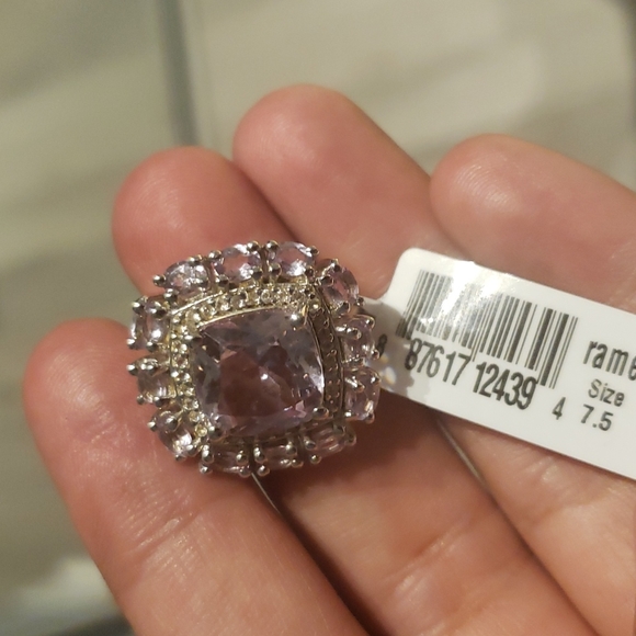 Ring - Picture 5 of 5